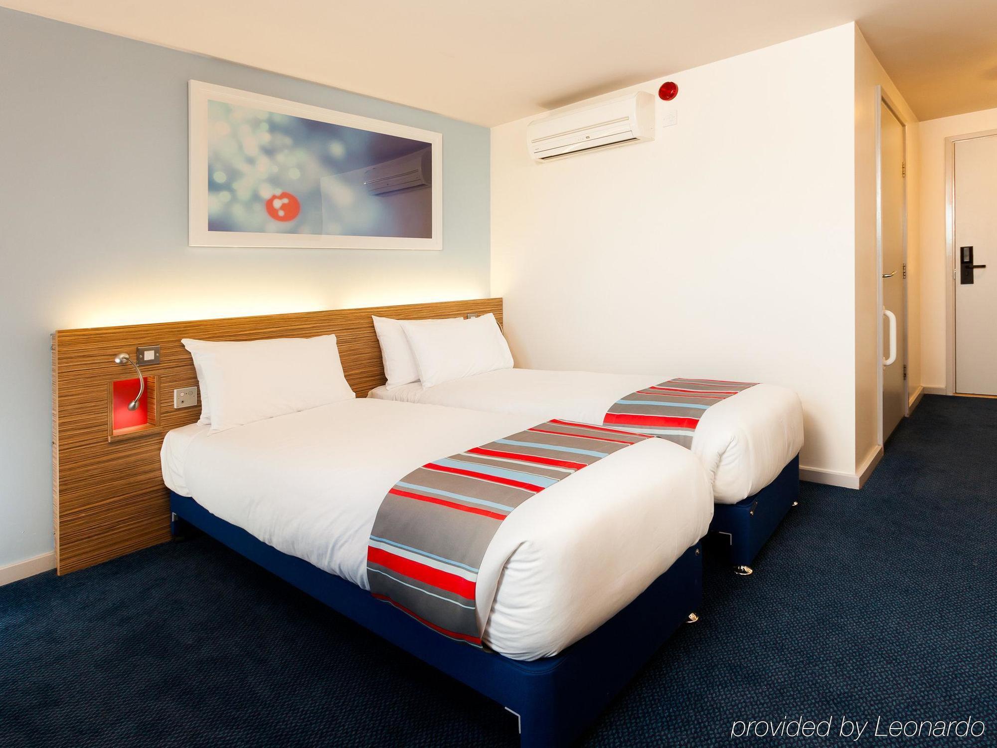 Travelodge Stratford Upon Avon Eksteriør bilde